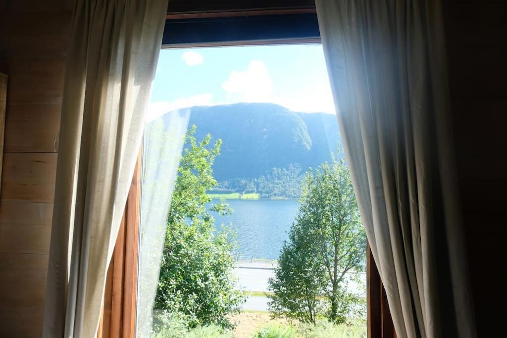 Apartment With Lake View In Jolster Årdal Exteriör bild